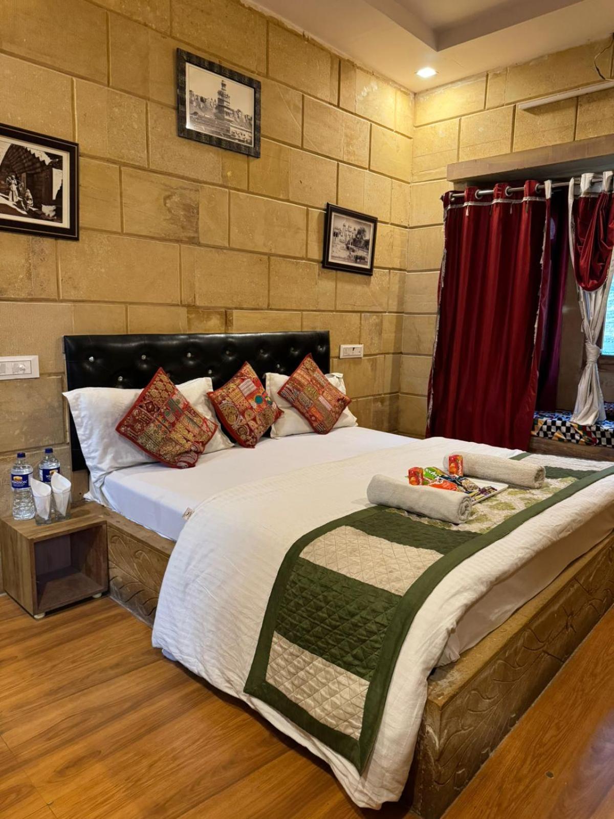 Hotel Jaswant Palace Джайсалмер Екстер'єр фото